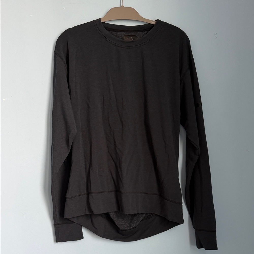 Women’s Under Armor Black Long Sleeve Shirt